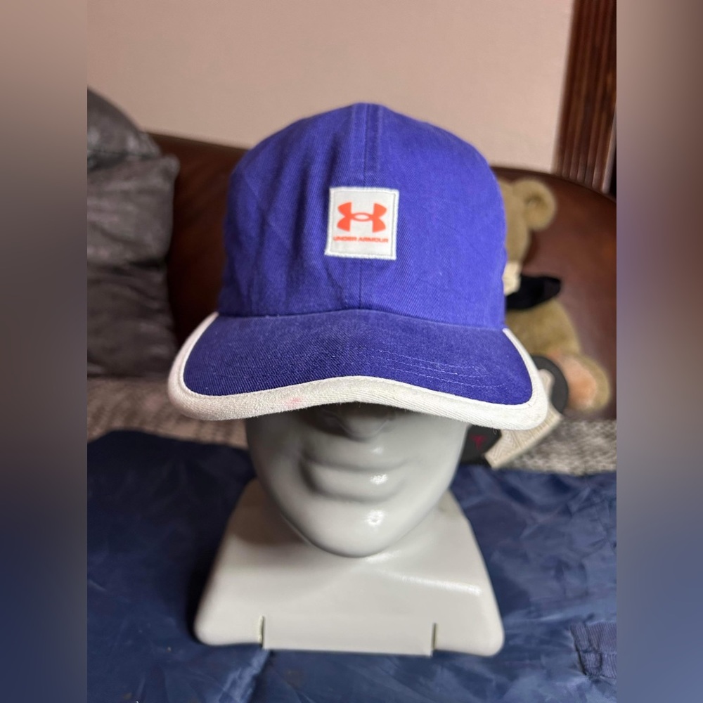 UNDER ARMOUR RARE Sample Strapback Hat Brand New